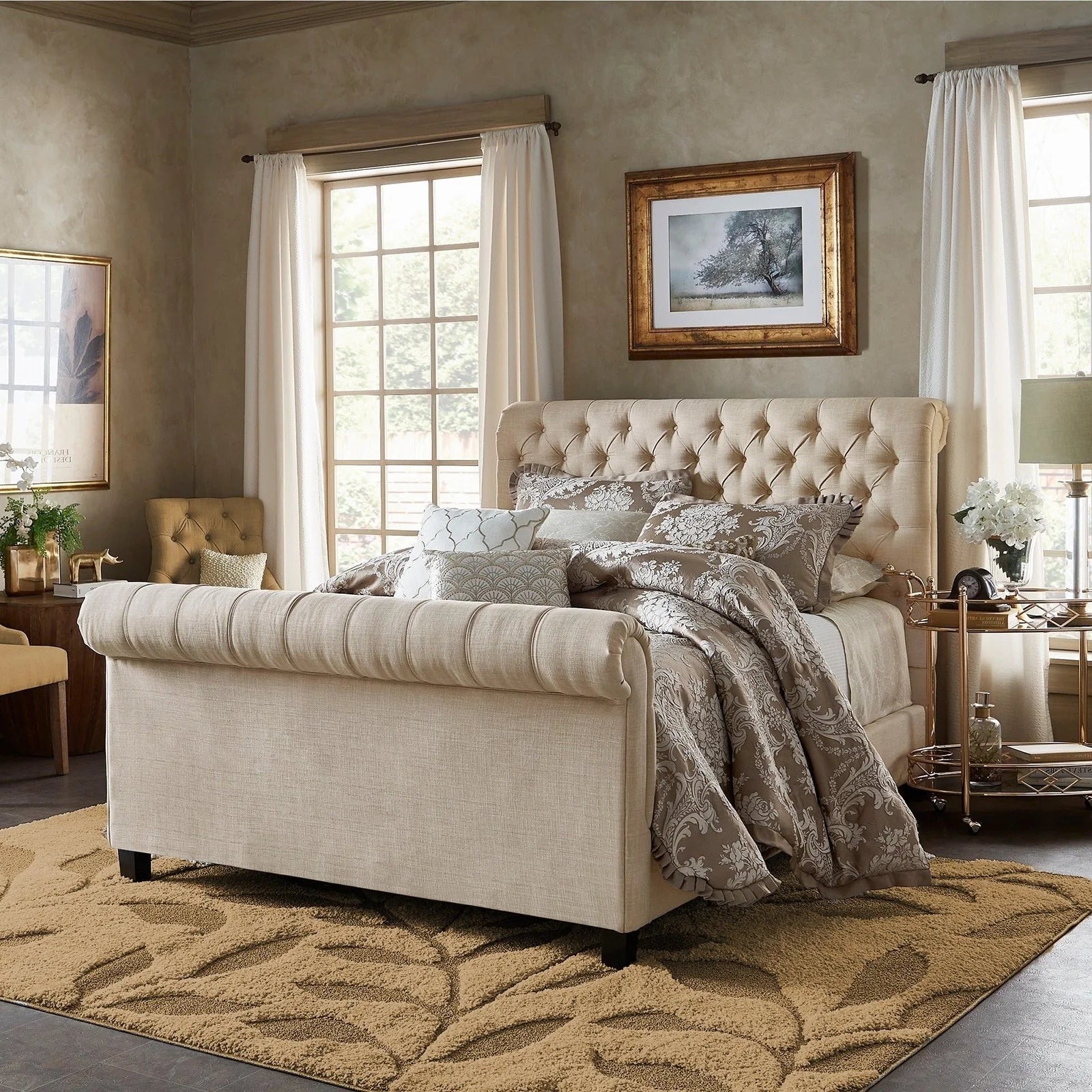 Chesterfield Sleigh Bed – VELLA HOME
